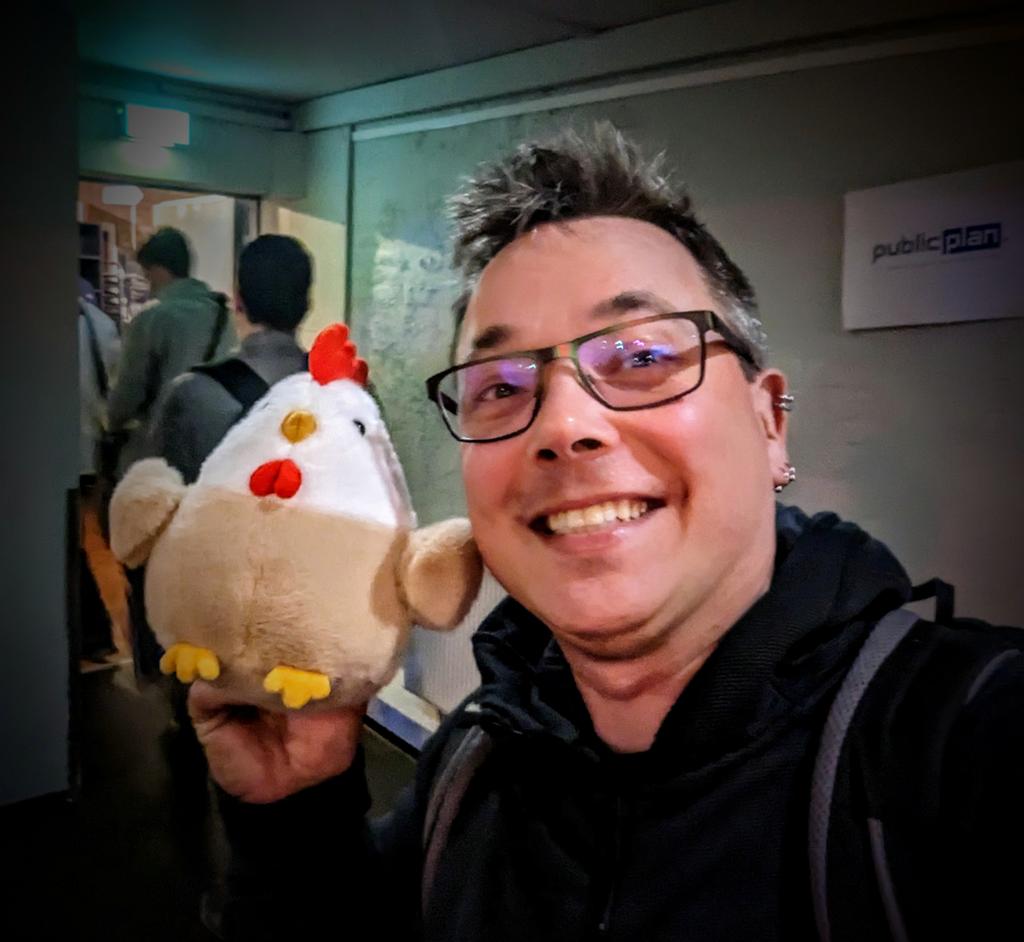 Why did the  🐔 cross the 🛣️? To get a free ticket to #DrupalConLille <a href="/DrupalConEur/">DrupalCon Vienna 2025</a> 

This bird was found during late hours at <a href="/DrupalCampRuhr/">DrupalCamp Ruhr</a>