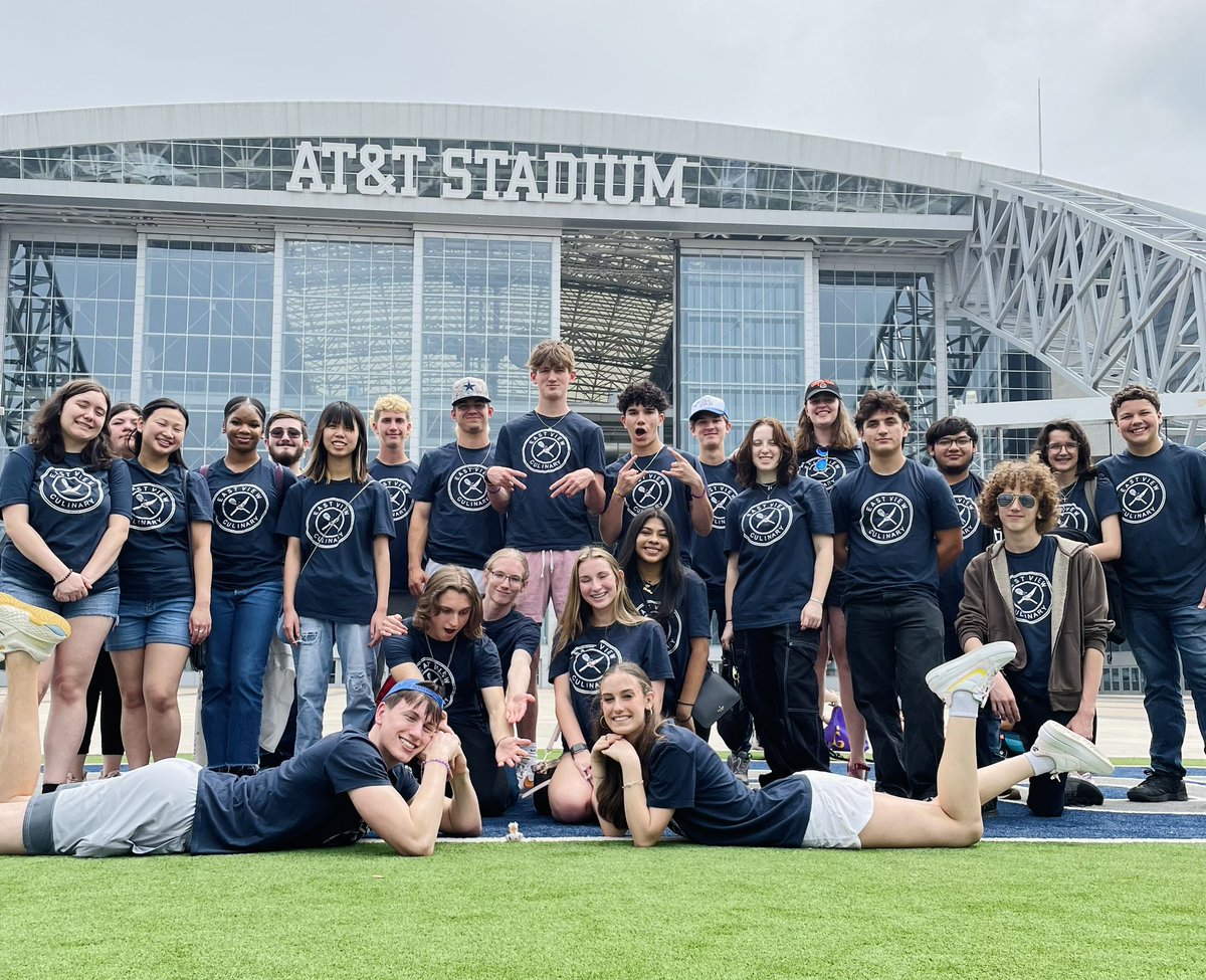 GISD_Culinary's tweet photo. We had an amazing field trip today at the AT&amp;T stadium! We met with the executive chef for the Dallas Cowboys and learned all about how they serve high quality food to thousands of people each football season! @GeorgetownISD https://t.co/ugt3jtgUiz