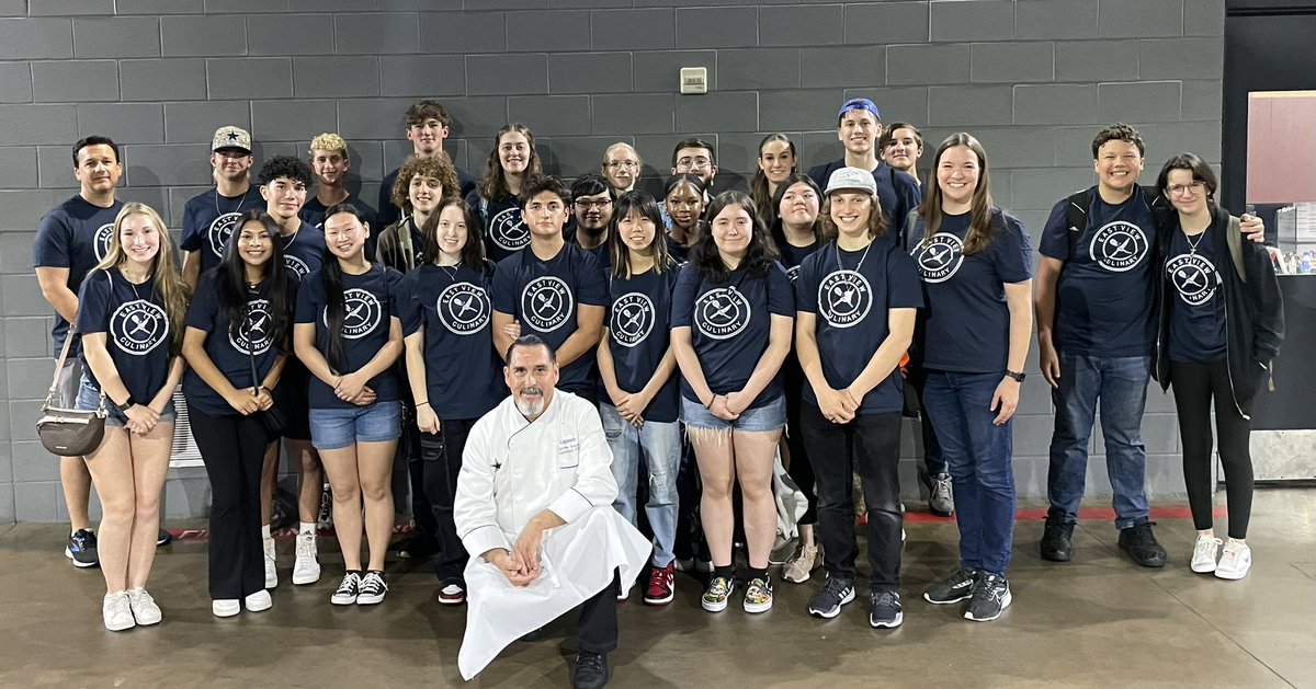 GISD_Culinary's tweet photo. We had an amazing field trip today at the AT&amp;T stadium! We met with the executive chef for the Dallas Cowboys and learned all about how they serve high quality food to thousands of people each football season! @GeorgetownISD https://t.co/ugt3jtgUiz