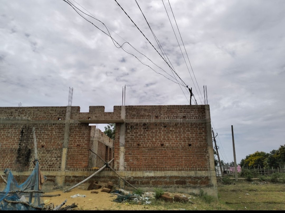 PalaiBapujee's tweet photo. Due to electric current 11kv going over this so the extension of this house is pending since last 3 year 
We repeatedly contacting @TPSODL branch MALUD KRUSHNAPRASAD, PURI ,they r helpless to help us THERE is no solution of problem.Literally we lost our 2pair of shoes Plz help us https://t.co/1tUUd0CibB