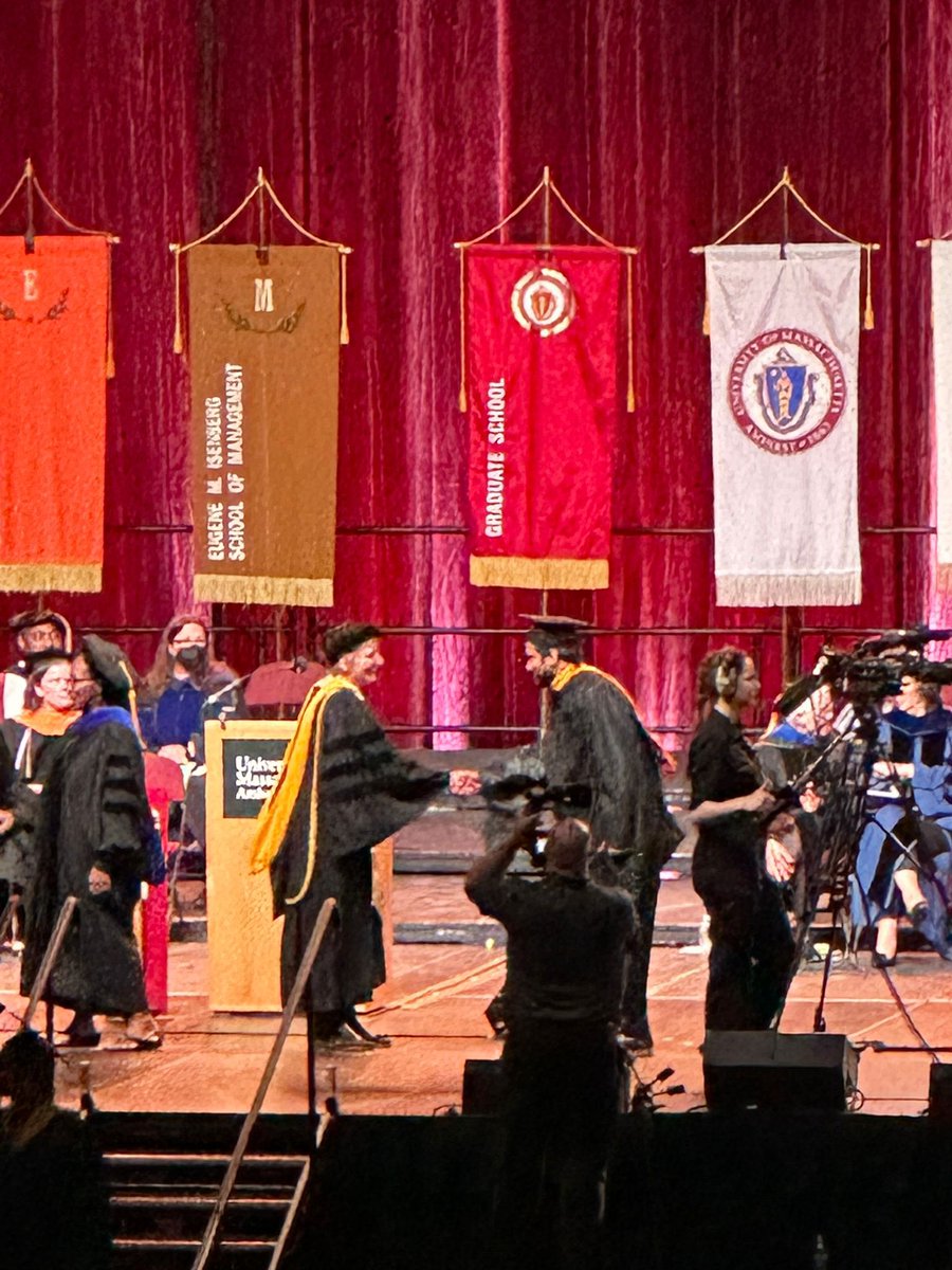 MahishiPralhad's tweet photo. 👏👏🌹My son Abhijit Mahishi completed graduation and received Degree in convocation held on 12-5-2023 at U mass Amherst MA USA 👏👏🌹 https://t.co/ktpWxzf98Y