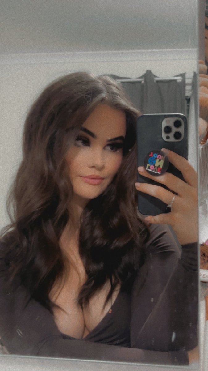 ✩ sammy ✩ tweet media