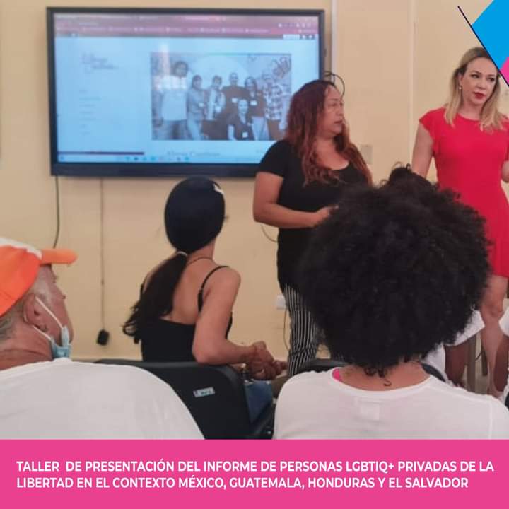 cubana_sofia's tweet photo. Durante el evento se compartió el nacimiento del movimiento trans incipiente en la región y el caso Veracruz a cargo de Vianei Figueroa de MOVIT.
Desde la Red #Transcuba se agradeció la presencia y el intercambio de saberes a las lideresas presentes
#ElAmorEsLey
#ActivismoTrans https://t.co/tEVDAlKnkG