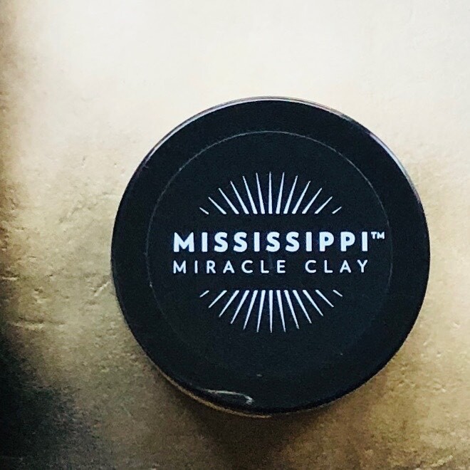Start and end every day with Mississippi Miracle Clay. 🥰 . . #mississippimiracleclay #mmc #weloveyourskin #loveyourskin❤️ #toxicfreeskincare #nonirritating #bentoniteclay #facialtreatments #facialmasks #faceserums #vitamincserum #brightenskin #darksp… instagr.am/p/CsLls1-uVnk/