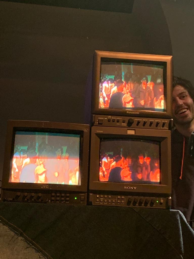 Garrukmusic's tweet image. GM 🤣

Italia90 was amazing and thanks to all the turin tezos community @woc_one, @sonolucalapiana, @nomoreluca, @fruttaeverdura2, @vechisvech and @RickCagnotto 💫

#italia90 #cloathing