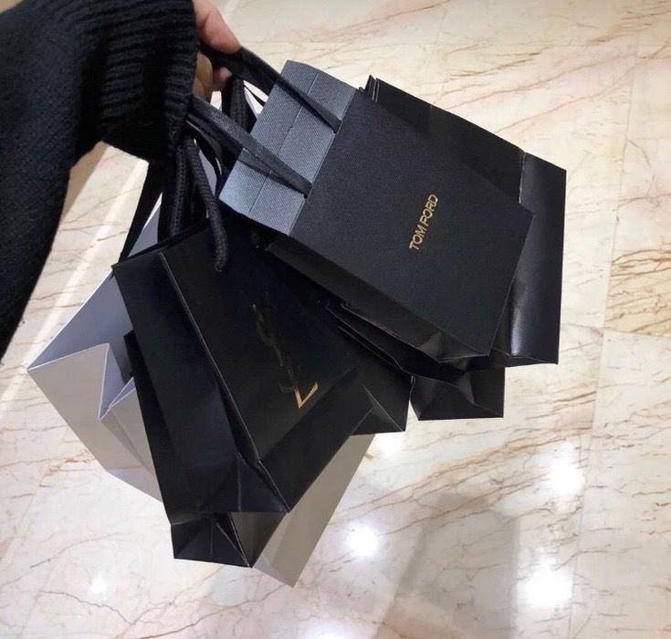 dosdizon_'s tweet photo. shopping—done! 💸 https://t.co/AYn2wrqPZl