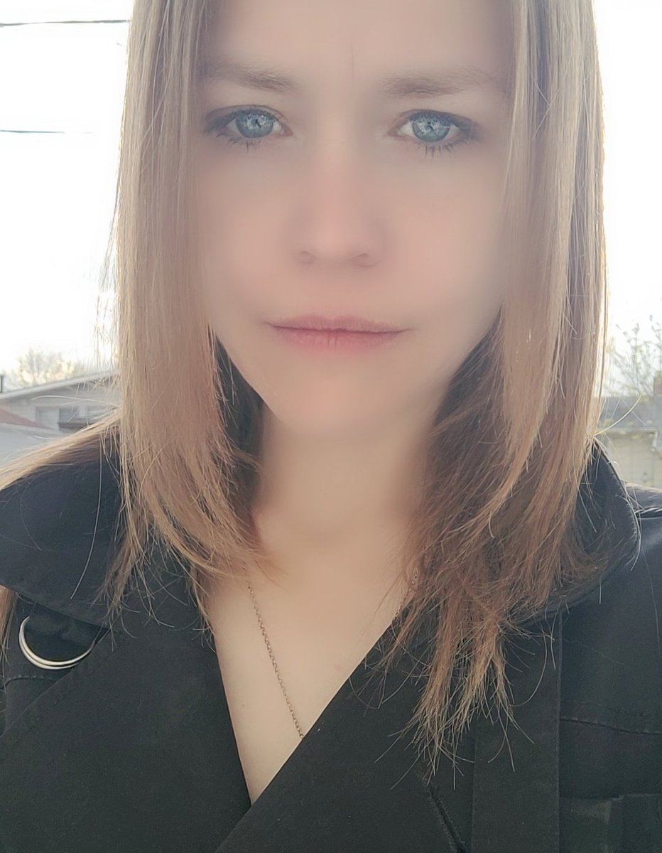 VFormaldehyde17's tweet image. Hi my name is Veronica. I am a Canadian citizen. I am formally asking Justin Trudeau to resign as Prime Minister of Canada.

Please retweet, copy &amp;amp; pass the message on.

#TrudeauMustGo