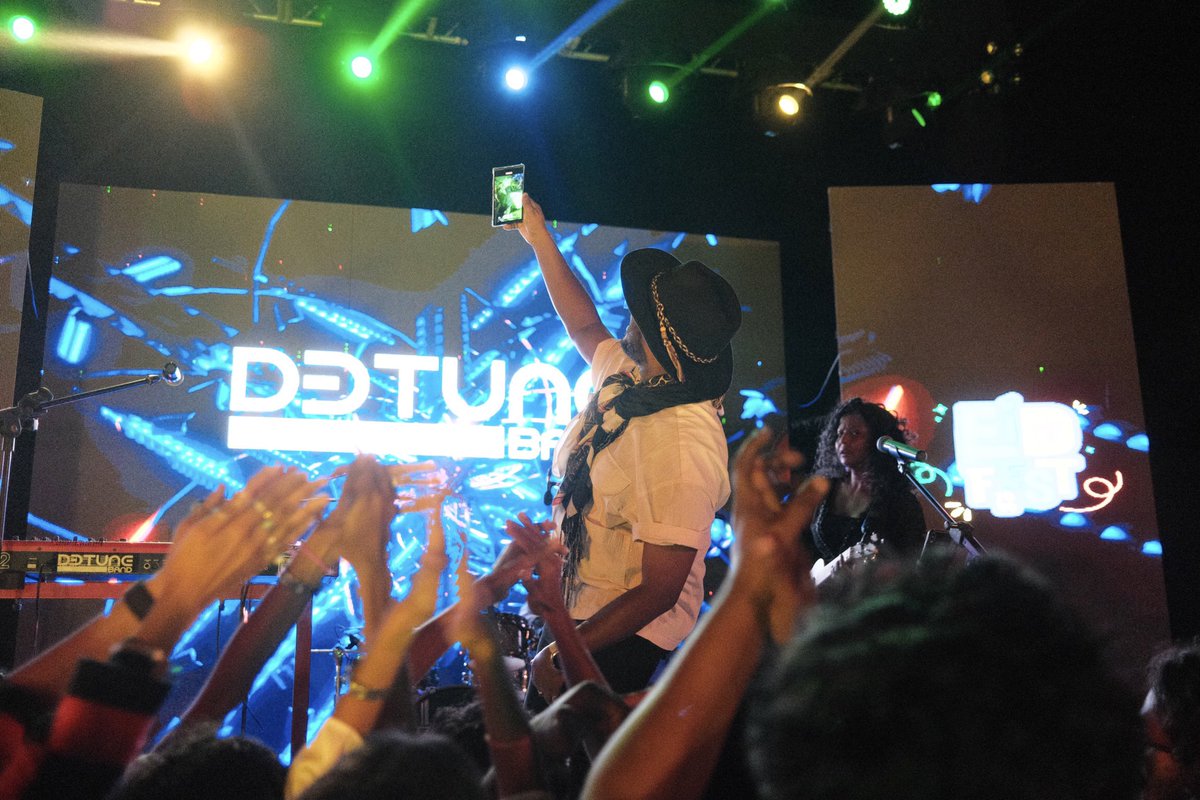 detuneband's tweet photo. Having the pleasure to perform @KudagiriMv for kuda Eid celebrations. 
One of the best Eid that we have performed so far. 
Thank you to the management and the energetic staffs of @KudagiriMv 
Thanks to @iyash for your assistance, as the sound was amazing
#Eid #celebration #Kudagiri #crowd #party #goodvibes #happymoments #thankful #fans #detuneband