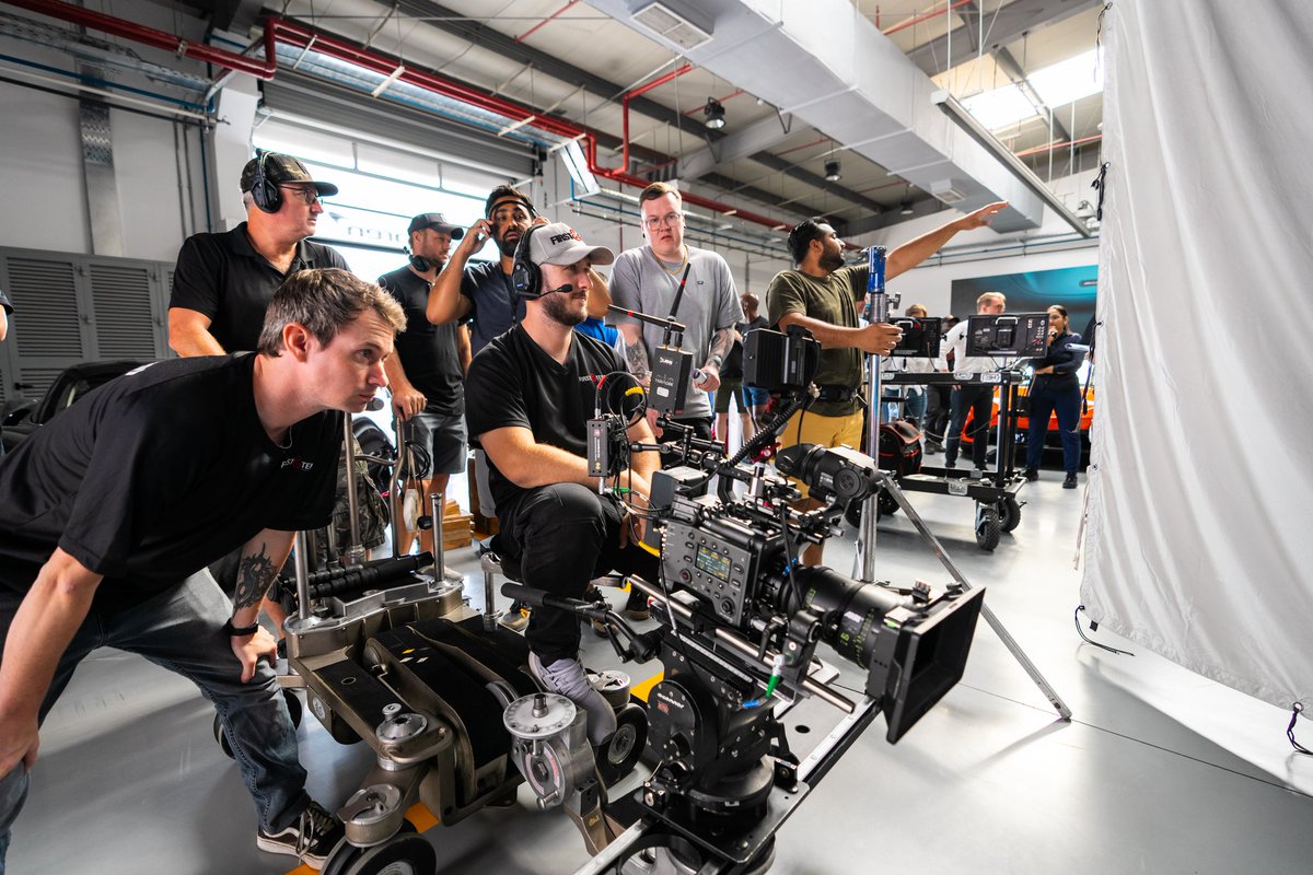 timfmatthews's tweet photo. It's been incredibly rewarding shooting with the Sony Venice 2 (8K) on our recent production for @gulfoilinternational (supported by @mclaren) - excited to show the results as soon as the asset is live. // #MySonyMea #sonyvenice #cinealta #filmmaking #FTEN #firstandtenproductions https://t.co/DL1mdep0h8