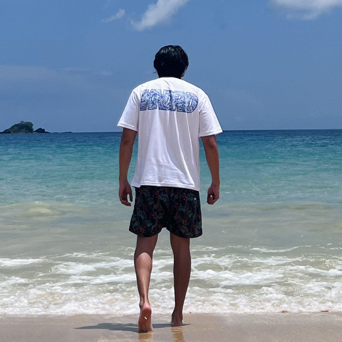 KndrdC's tweet photo. Life’s a beach, find your wave. 🌊

🛒: 
https://t.co/KqI3Z97RkJ
https://t.co/KqI3Z97RkJ

#summervibes https://t.co/9TkjuexsuJ