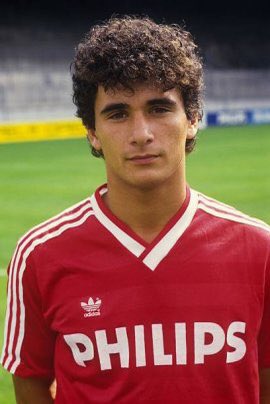VictorHorbach's tweet photo. @reza_athar Romario zal denk ik altijd op 1 staan, maar deze horen ook bij mijn favorieten… https://t.co/M1bB8PtFFS