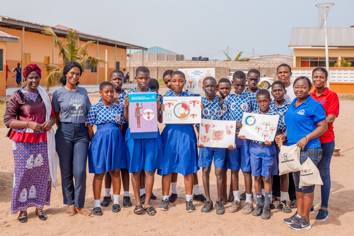 StarlightFound1's tweet photo. #StarlightFoundation #AdamfoGhana #WingsOfSupport #MenstrualHygieneDay #MHDAY2023 #WeAreCommitted #BreakTheSilence #ItsTimeForAction #LetUsSaveTheWorldTogether #NGO #Girls #CommunityDevelopment https://t.co/OuFJsNLPVL