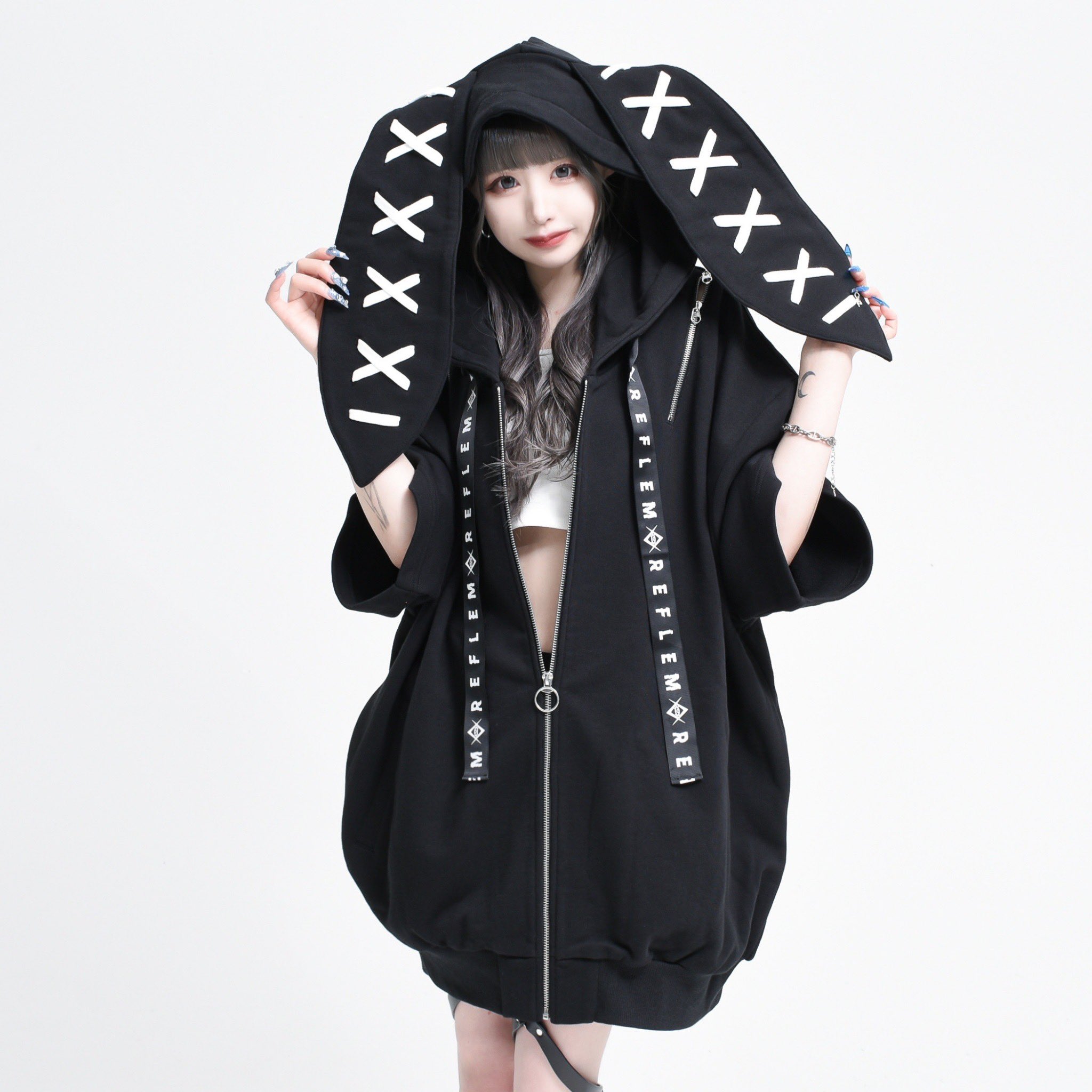 REFLEM うさ耳ショルダーZIPパーカー ブラック-