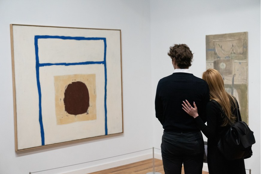 AnitaRogers_Art's tweet photo. Rothko and Scott first met through gallerist Martha Jackson in New York in 1953 and kept in contact through letters, sharing personal moments from their lives, as well as details on their artistic endeavors and topics then weighing on their minds.
https://t.co/H6WJ9mzR6t https://t.co/PU41JONQRY