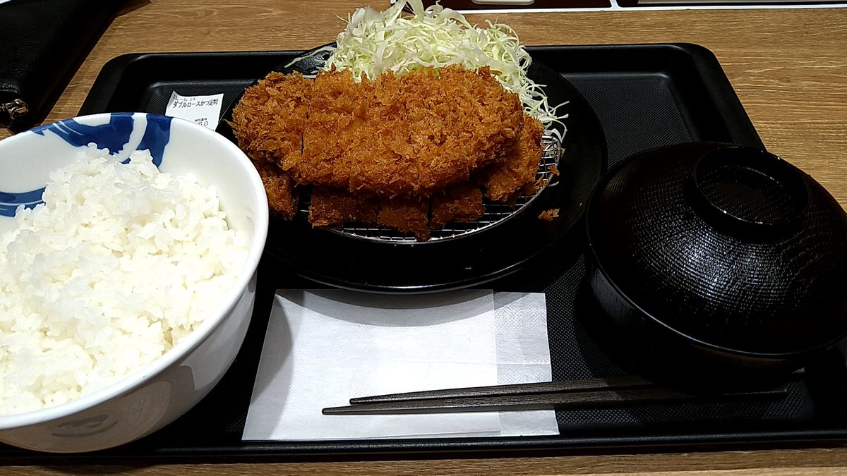 hiro56aki72's tweet photo. 昨日は、朝から家の掃除して、昼からはこれでもかってくらいゲームした🤣

結果🤣
今日は仕事中眠いよね🤣🤣🤣🤣

今日の晩ごはんはコチラ🤣 https://t.co/d7jdTeuFIP