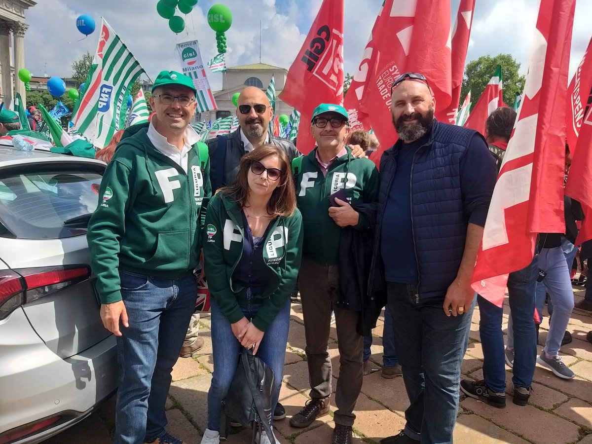 cislfpimsv's tweet photo. Milano 13 maggio 2023
#mobilitazionecgilcisluil
#perunanuovastagionedeidiritti 
#cislfpliguria 
#CISLFP https://t.co/vCLLBcvvoE