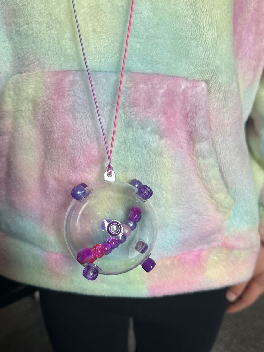 CreativLearnLab's tweet photo. 5 year old Phoebe wearing her own creation- the ‘Violet Virus! Belongs on a cat walk! #unileeds #BeCurious #RealScienceLit #STEM #Edutwitter @DrBrionyThomas @MRHerodDR @anwar_shamaila https://t.co/rqh2nTEtfz