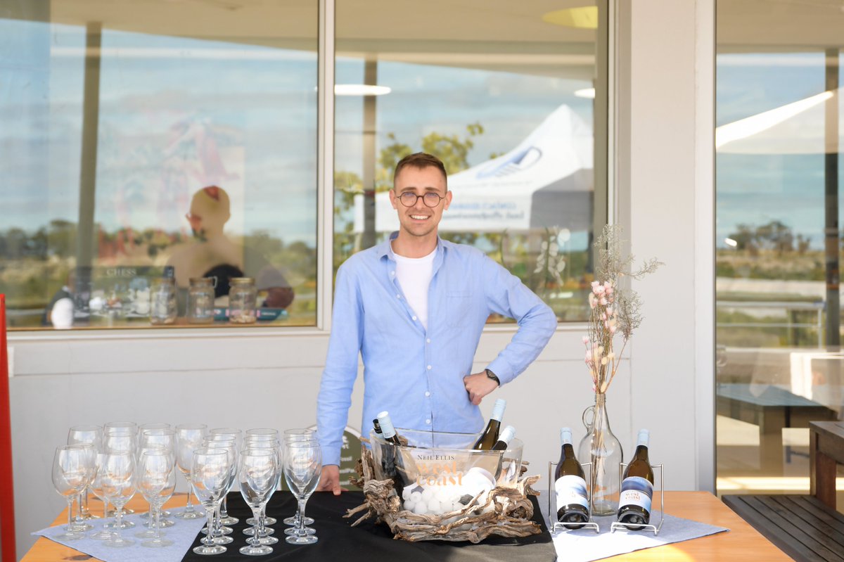 WestCoastFossil's tweet photo. Our #WCFP markets are a great way to shop local, meet new people, and of course, learn. They take place on the second last Saturday of each month. If you would like to know more or become a vendor, contact us via email, at edu@fossilpark.org.za https://t.co/vTMwYFmCVH