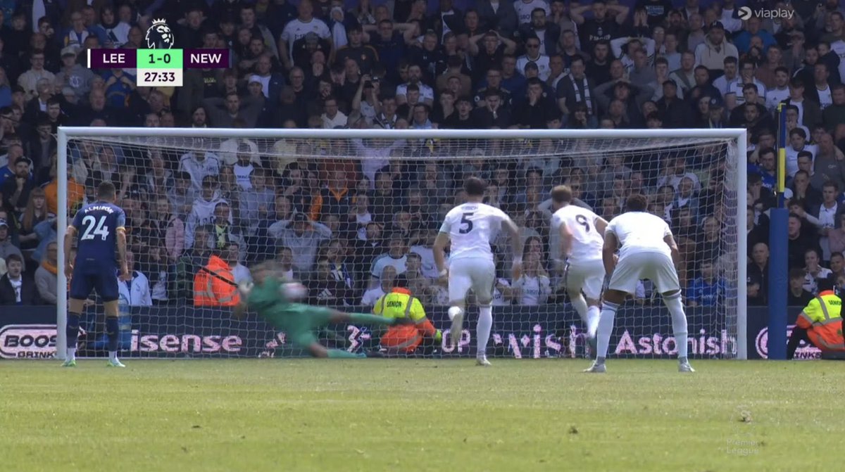 Spurs_DNA's tweet image. بلنتي قدام ارسنال 
بلنتي قدام نيوكاسل 
فرصته قدام ايفرتون 

بامفورد راح يكون سبب في هبوط ليدز 100%