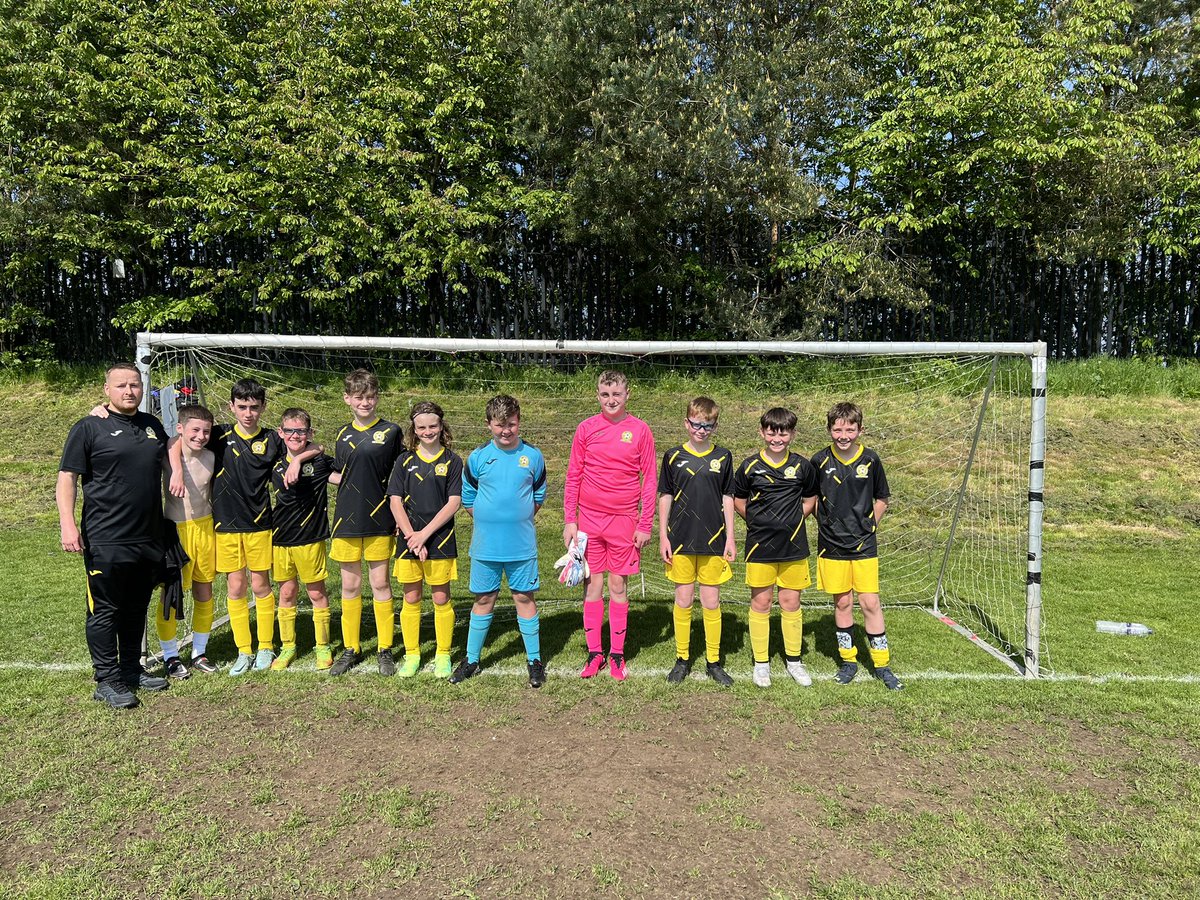 Bsa2011B's tweet photo. Just like that, non competitive football is gone, it’s been an eventful few years some highs and lows, we’re looking forward to the challenge of 11s 🖤💛🖤 https://t.co/YznbEDJBRE