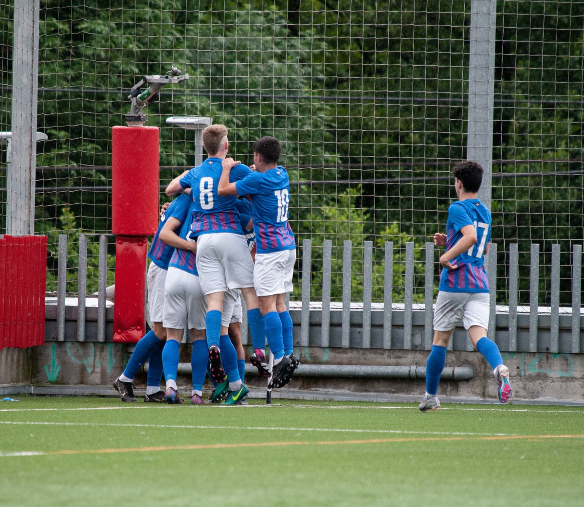 SDLEIOAoficial's tweet photo. 🏆 El Juvenil A se proclama campeón de Liga Nacional tras imponerse al Athletic en Lezama. Zorionak, mutilak! 👏

@AthleticClub B 1️⃣-2️⃣ #SDLeioa 
⚽ Oier Nogueira, Arkaitz Urrutia 

#AupaLeioaBETI 💙❤️ https://t.co/LClcMbI8uD