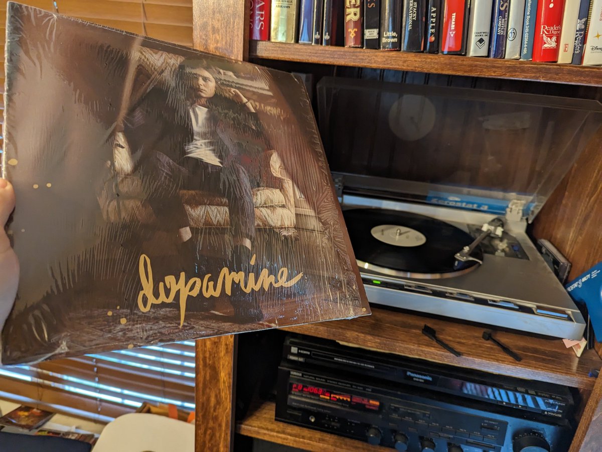 skibit's tweet photo. Saturday morning vinyl with @bornsmusic https://t.co/m4S0fBtyAV