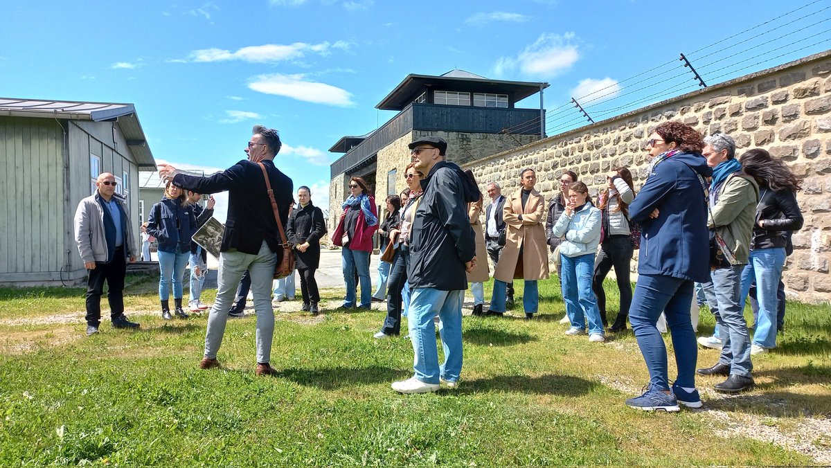 crpiemonte's tweet image. In viaggio studio al lager di Mauthausen i 14 studenti vincitori del 42* concorso di storia contemporanea del Comitato Resistenza e Costituzione