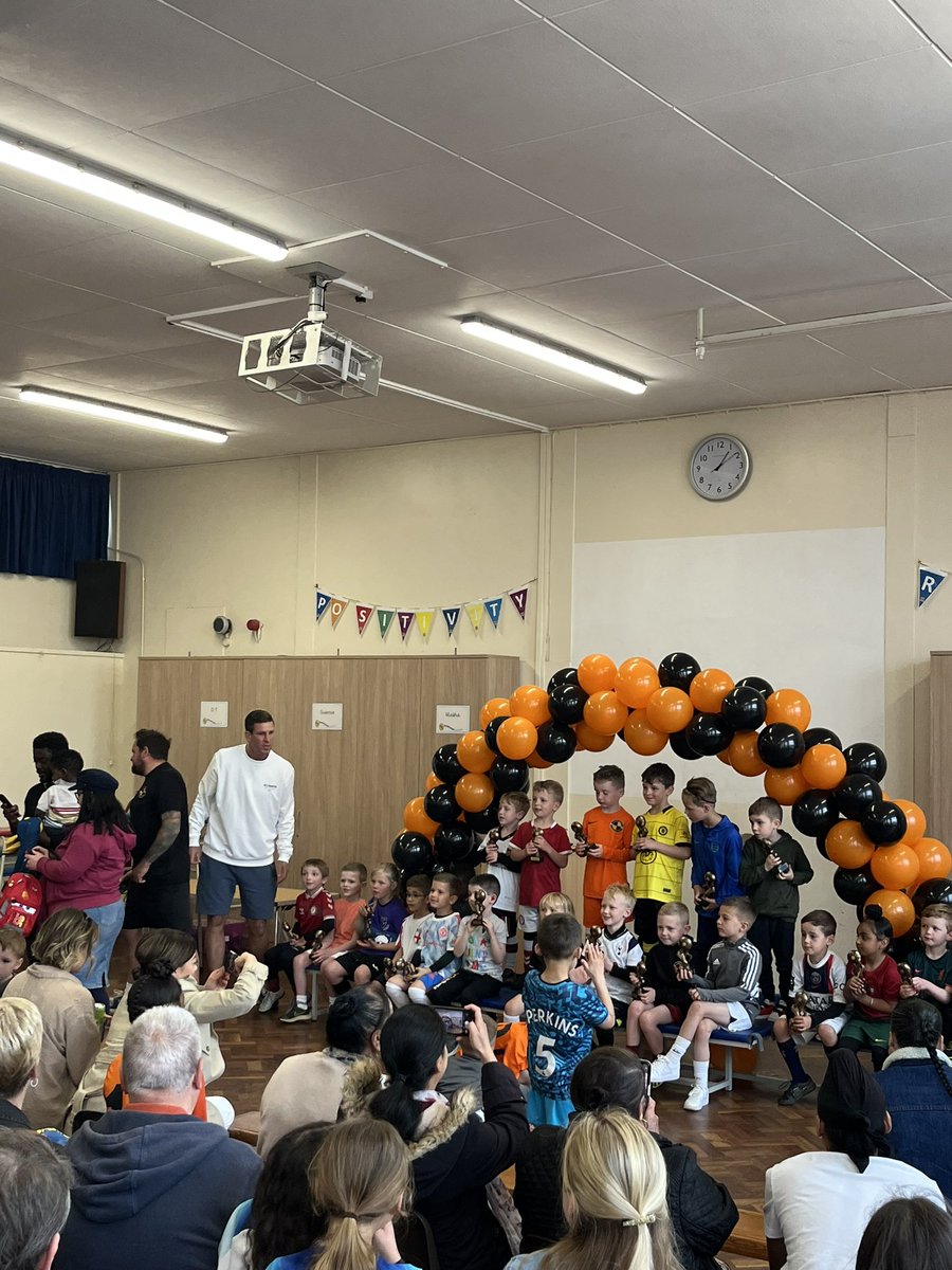 Our annual funday &amp; end of season presentations are up and running at Bromley Heath school! Lots of fun &amp; games, BBQ, bar etc…
Many Saints families already here but it’s not too late to join us. Family tickets are a £5. Pay on the gate 🧡🖤