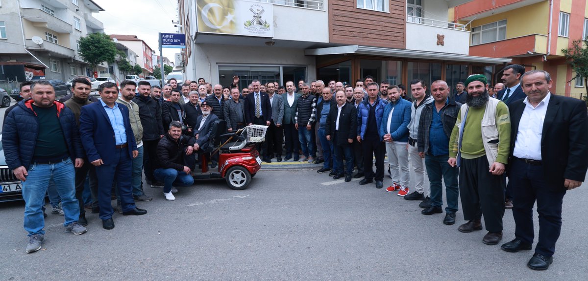 tahirbuyukakin's tweet photo. Bugün Alikahya’da, her işi birlikte yaptığımız şehrimizin ve ülkemizin gelişimine önemli katkılar sağlayan dernek, vakıf ve sivil toplum örgütleriyle buluştuk. 

STK’larımıza Türkiye Yüzyılı’nın öneminden bahsettik. İnanıyorum ki gelecek yüzyıl milletimizin sesi olan, sivil toplum örgütlerinin katkı ve destekleri ile inşa edilecek.