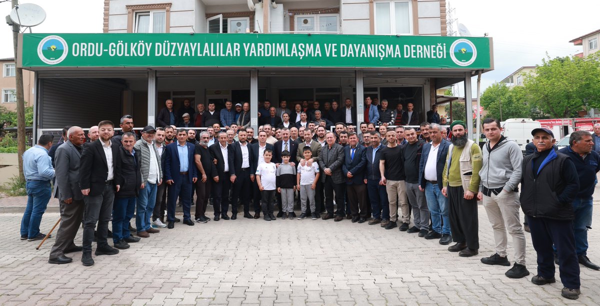 tahirbuyukakin's tweet photo. Bugün Alikahya’da, her işi birlikte yaptığımız şehrimizin ve ülkemizin gelişimine önemli katkılar sağlayan dernek, vakıf ve sivil toplum örgütleriyle buluştuk. 

STK’larımıza Türkiye Yüzyılı’nın öneminden bahsettik. İnanıyorum ki gelecek yüzyıl milletimizin sesi olan, sivil toplum örgütlerinin katkı ve destekleri ile inşa edilecek.
