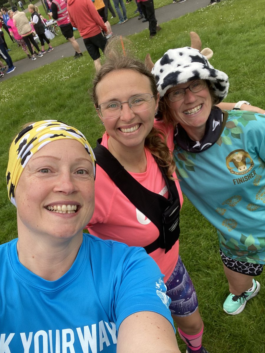 Fab morning at Abbey Park parkrun and bump into another @cancer5kYourWay ambassador and @WithMeNowPod @VirtualRunnerUK and Kath one of my RD buddies @Northampparkrun ❤️