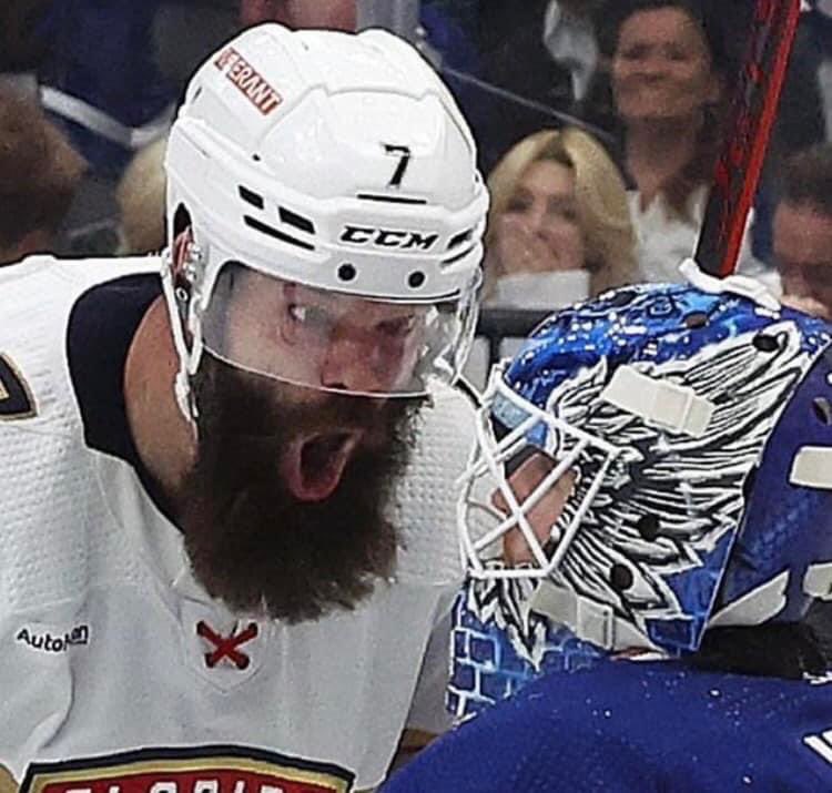 stefkiro's tweet photo. Bon bin c’est officiel ! 🤷‍♂️😁
#GoHabsGo https://t.co/pWMhYsuMqJ