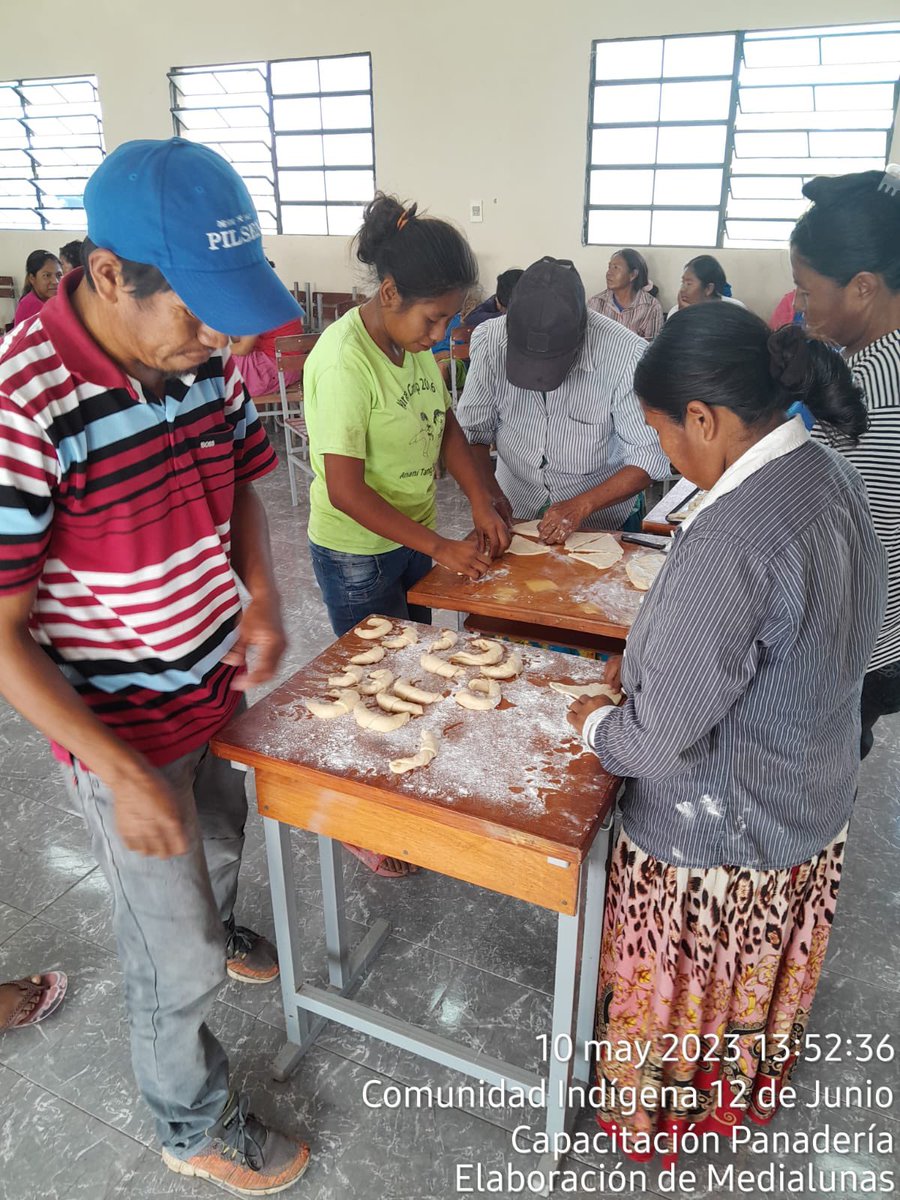 muvhpy's tweet photo. #CHETAPYI 🇵🇾🇹🇼
🔸Familias de la Comunidad Indígena 12 de junio recibieron capacitación sobre elaboración de variedades de panificados. Las intervenciones son posibles gracias al programa financiado con fondos de la República de China Taiwán.
➕INFO https://t.co/xHYx7QI9HL https://t.co/VUYyMIGuAh