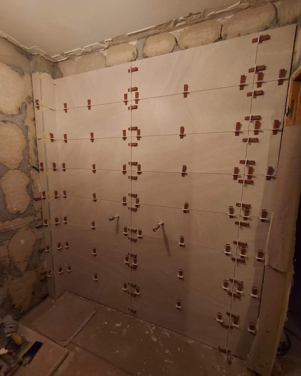 obrasAMS's tweet photo. ⚠️ La semana pasada te mostramos un cuarto de baño al que le estábamos dando un lavado de cara. Aquí te dejamos las imágenes del proceso y el gran cambio de #cuartodebaño.

¿Te gusta? Si quieres el tuyo, ¡ahora es el momento! 💪🛠🧰
#obras #reformas #rehabilitacióndetejado #Ávila https://t.co/1XdzwgiX8S