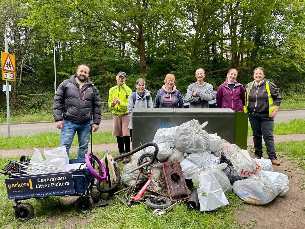 CavershamTidy's tweet image. Rotherfield Copse this week. The rescue included a vacuum cleaner, a toddler&apos;s balance bike and scooter. Overall around 20 bags and larger items accumulated for collection. 
Thanks to @ParkersCaversh 
#keepcavershamtidy #RG4 #trashtag