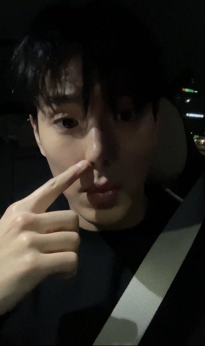 ArabShownu's tweet photo. [📸||230513] شونو من بثه المباشر عبر تطبيق ببل 🐻✨ https://t.co/ZJ8yHjEZjC