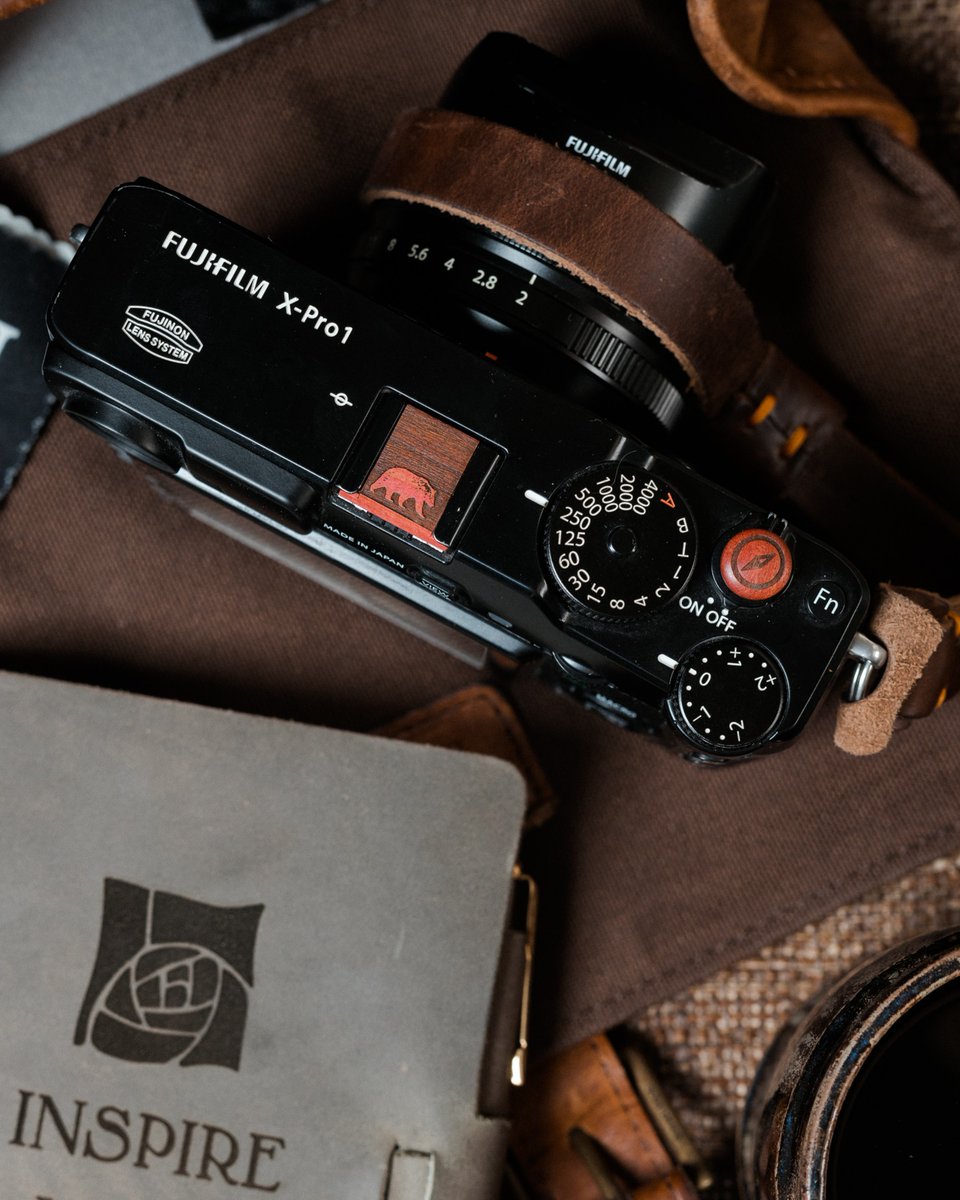 Where's that compass going to take you?!

#ArtisanObscura
#PutAButtonOnIt
#InspireYourCraft
#Ivorywood
#SoftReleaseButton
#HotShoeCover
#CameraAccessories
#ExoticWood
#CameraBling
#WalkingBear
#Compass
#FujiAccessories
#MirrorlessCamera