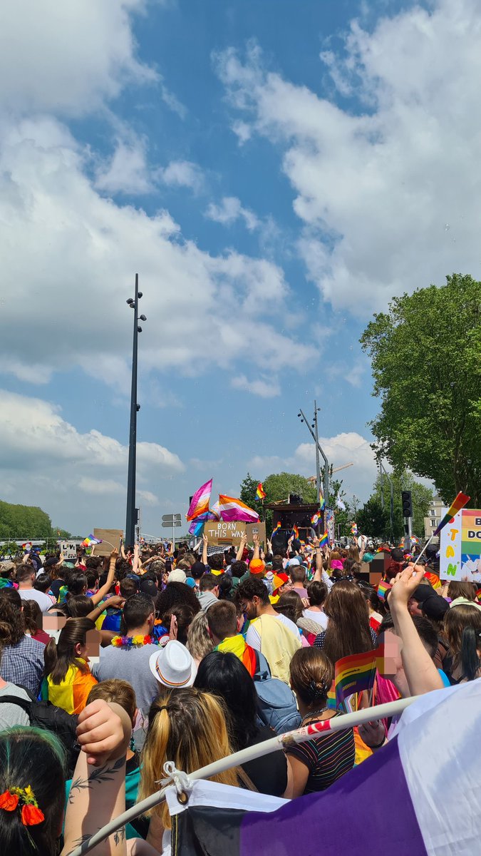 LennyIngrad's tweet photo. C'est parti #PRIDEAngers https://t.co/6t1imIHyOD