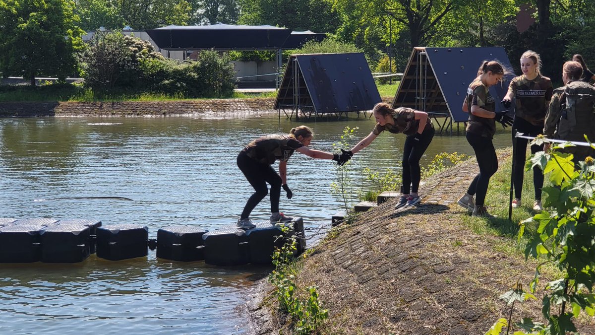 PIZ_Personal's tweet photo. Die #BwOlympix2023 an der #Sportschule der #Bundeswehr in #Warendorf sind in vollem Gang. Insgesamt 258 Teilnehmerinnen und Teilnehmer testen ihr sportliches Können und beweisen dabei ihre #Teamfähigkeit. Mit viel Spaß und bei bestem Wetter stellen Sie sich den Herausforderungen https://t.co/6gcXj3T7H2