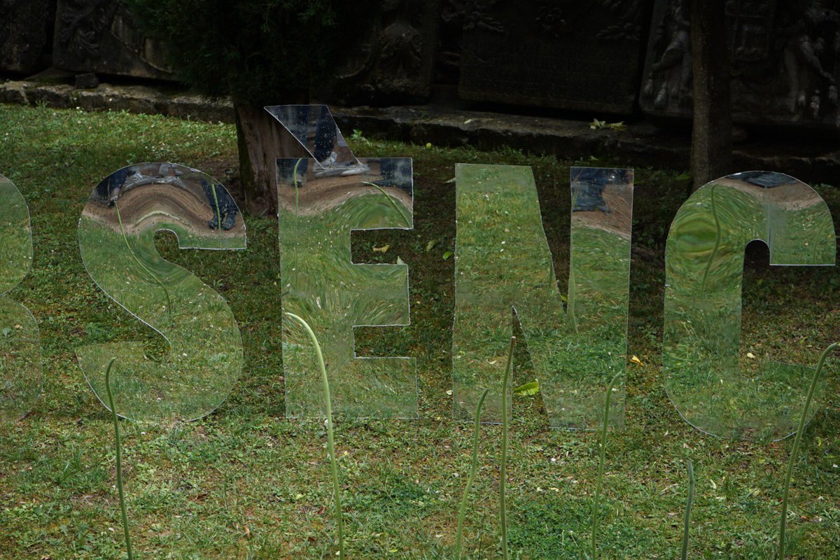 Ens trobareu al punt 68 de <a href="/TempsdeFlors/">Temps de Flors</a> , al jardí del <a href="/MuseuArtGirona/">Museu d'Art de Girona (md'A)</a> , amb la <a href="/patricia_maseda/">Patrícia Maseda</a> i els <a href="/AmicsMdA/">AmicsMdA</a> : MIRALLS DE L’ÀNIMA, amb els jardins pintats per SantiagoRusiñol com a rerefons.