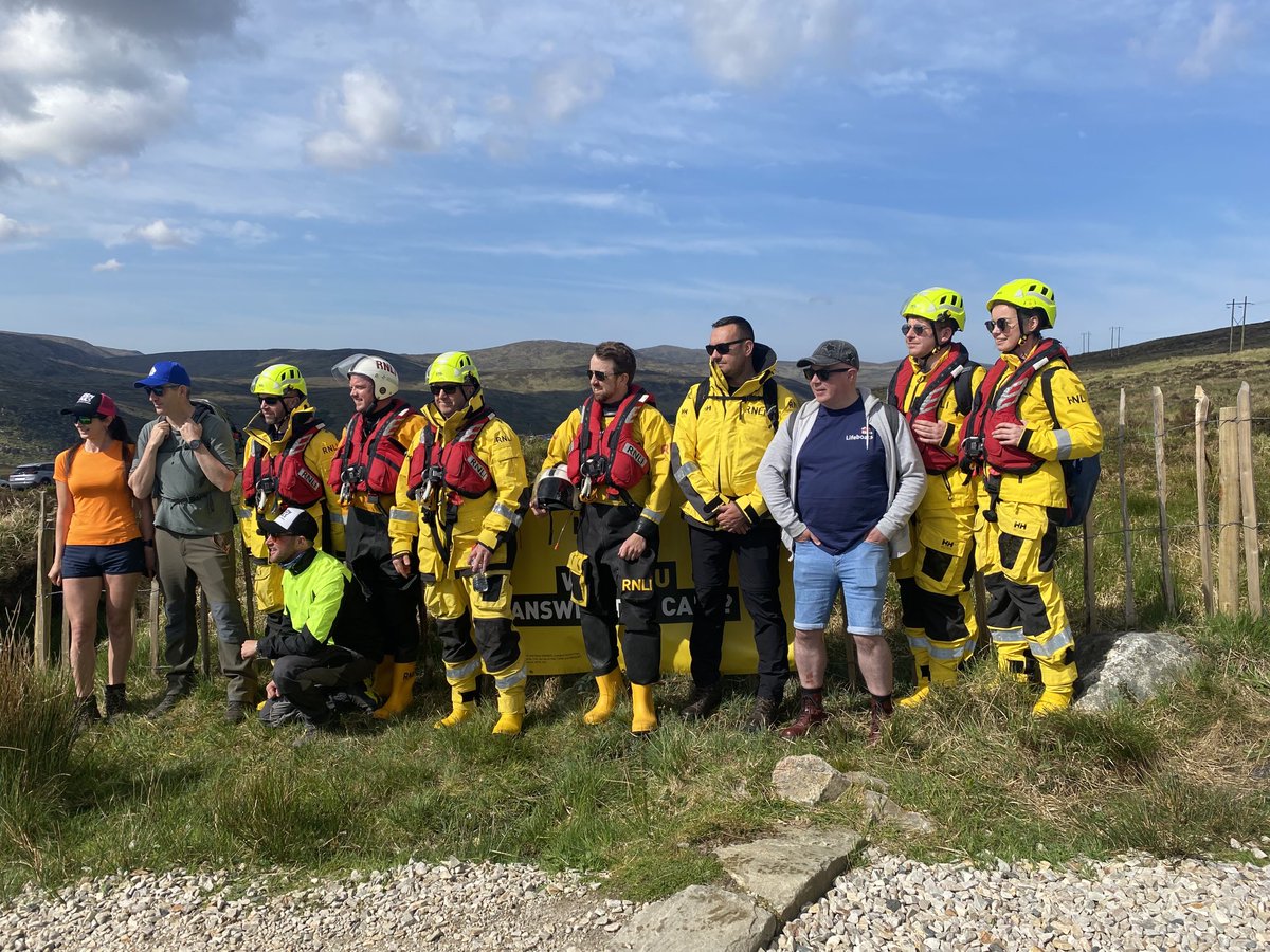 AilbheOM's tweet photo. An sprioc €4,000 bailithe ag 6 ball de chriú ⁦@RNLI⁩ i gCo Dhún na nGall a dhreap suas ar an Earagail (751m) in éide iomlán tarrthála inniu. Tuilleadh ⁦@NuachtRTE⁩ 5.40pm ⁦@NuachtTG4⁩ 7pm 

https://t.co/Gqaj9SDkLe https://t.co/HAYkfbK0ht