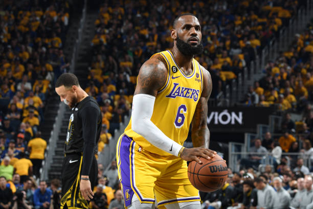 KalshiHoops's tweet photo. Free throw Attempts in the Warriors vs Lakers series:

160 — Lakers
80 — Warriors

😳 https://t.co/Ly4WTTAOd7
