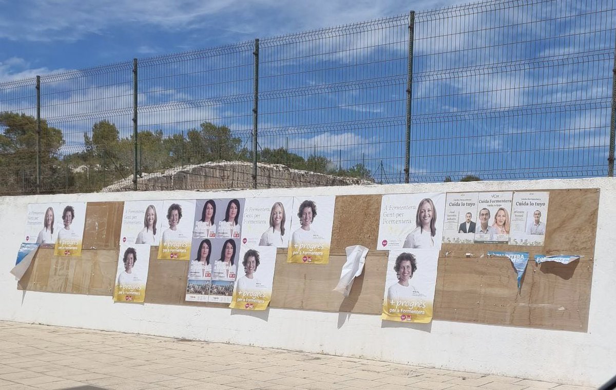 Formenteravet73's tweet photo. Cuando los únicos carteles electorales que vandalizan los cuatro radicales de siempre son los de tu opción política, sabes que lo estás haciendo bien 👍🏼 
#sauniodeformentera #formenteravolcanvi
#formenteraquierecambio https://t.co/GdpHEpSeUy