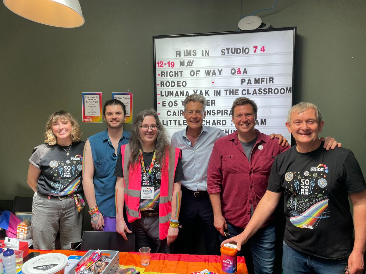 steveracemp's tweet image. Great start to @ExeterPride today - and as ever the sun is shining on us! #exeterpride