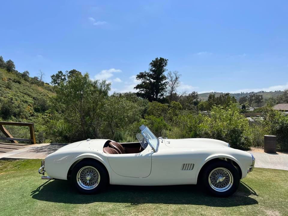Superformance1's tweet photo. Have you seen or driven a Superformance MKII?
#superformancemkii #driveclassic #car #roadster #funcar https://t.co/s6m7b2ANJU