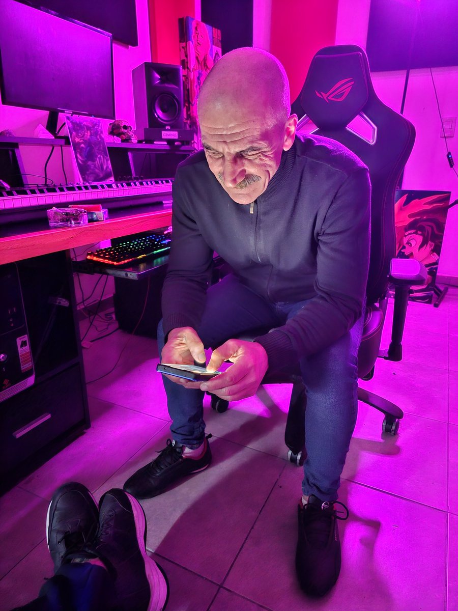 MalkMc's tweet photo. Con el viejo en casa 😁 https://t.co/gGLMtTq56m