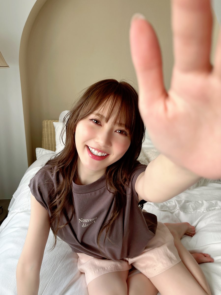日向坂46加藤史帆1st写真集#会いたい【公式】6月20日発売 on X 日向坂46加藤史帆1st写真集#会いたい【公式】6月20日発売 on X