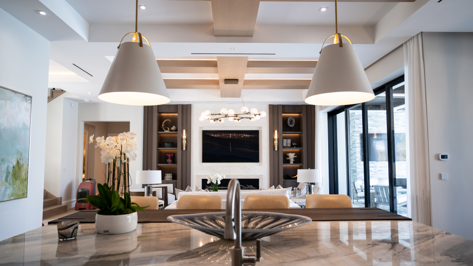 Check out this dreamy smart home in Florida! 🤩 It features an all-in-one home automation that combines sustainability with comfort and chic! 
👉 loxone.com/enus/blog/smar… 

#loxone #dreamhome #smarthome #automation #buildingautomation #florida #sustainable #comfort