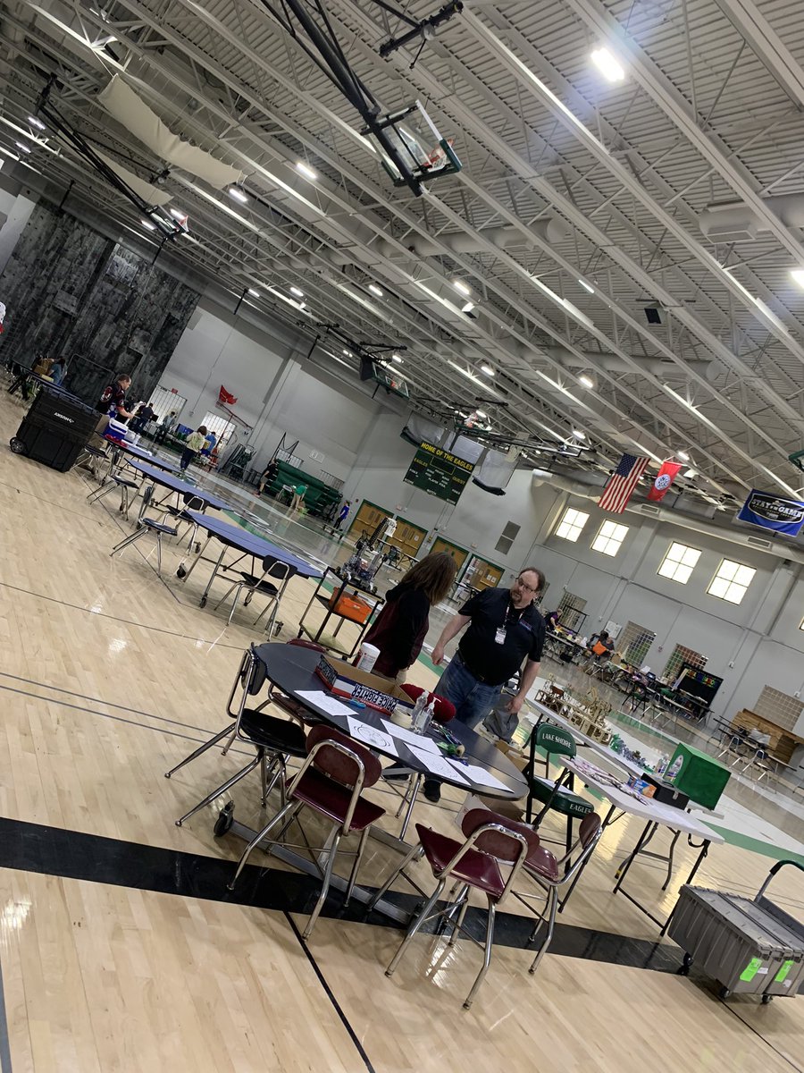 AJBloom2pnt0's tweet image. Hey #wny come on down to the #wnymakerfaire it’s a free event today from 10-4 at Lake Shore High School ✅ it out here: wnyregion.makerfaire.com/?fbclid=IwAR1E… #makergonnamake