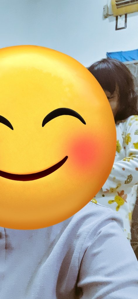 Waktu yang nyenengin, dirapiin rambut sama anakku 💕